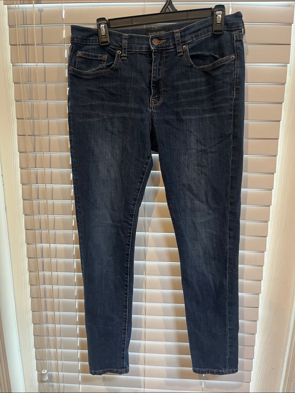 Banana Republic Women's Skinny Jeans in Dark Blue Indigo